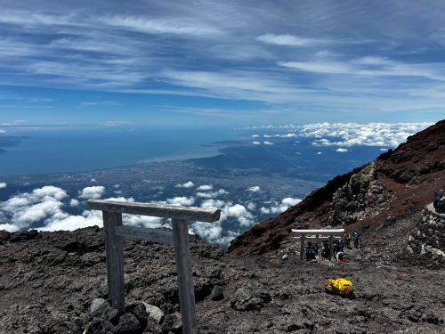 頑張った人には